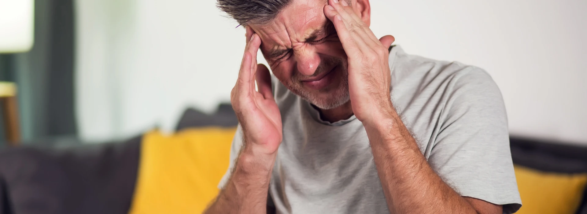 Symptomen van alcoholisme: complete gids om een alcoholgebruiksstoornis te herkennen