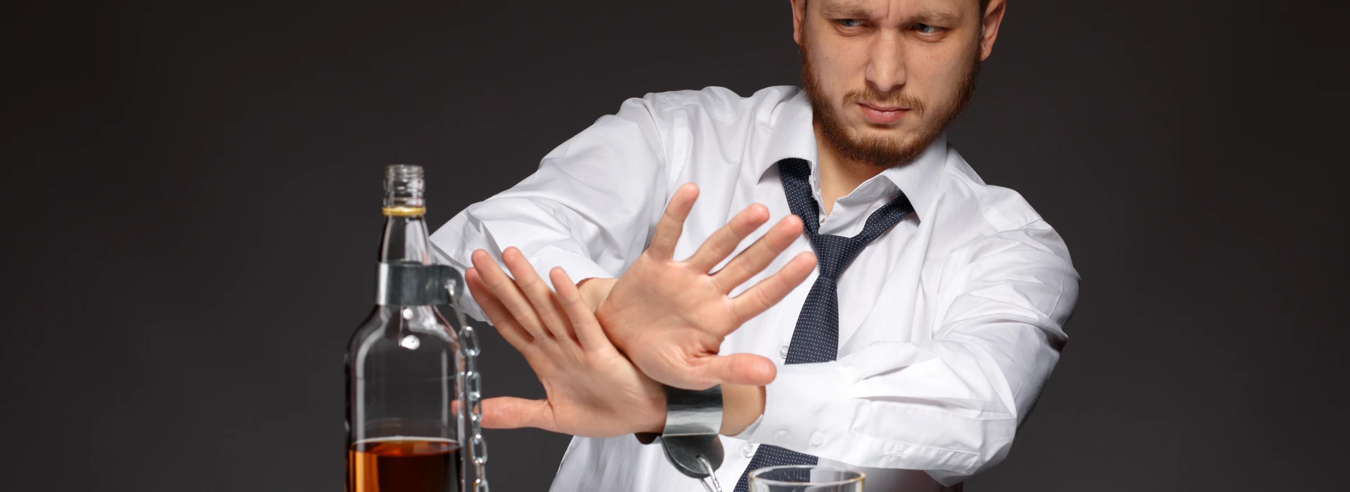 Alcoholontwenningssyndroom: wat het is, ontwenningsverschijnselen, duur en klinische behandeling